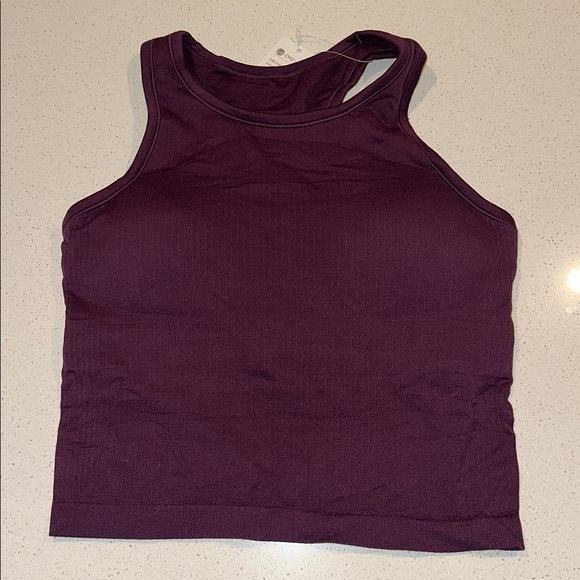 Seamless Ribbed Racerback Crop Tank - Picture 7 of 8